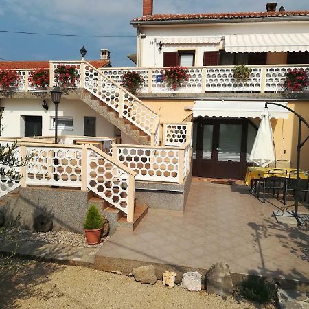 Apartmani Marija Malinska Extérieur photo