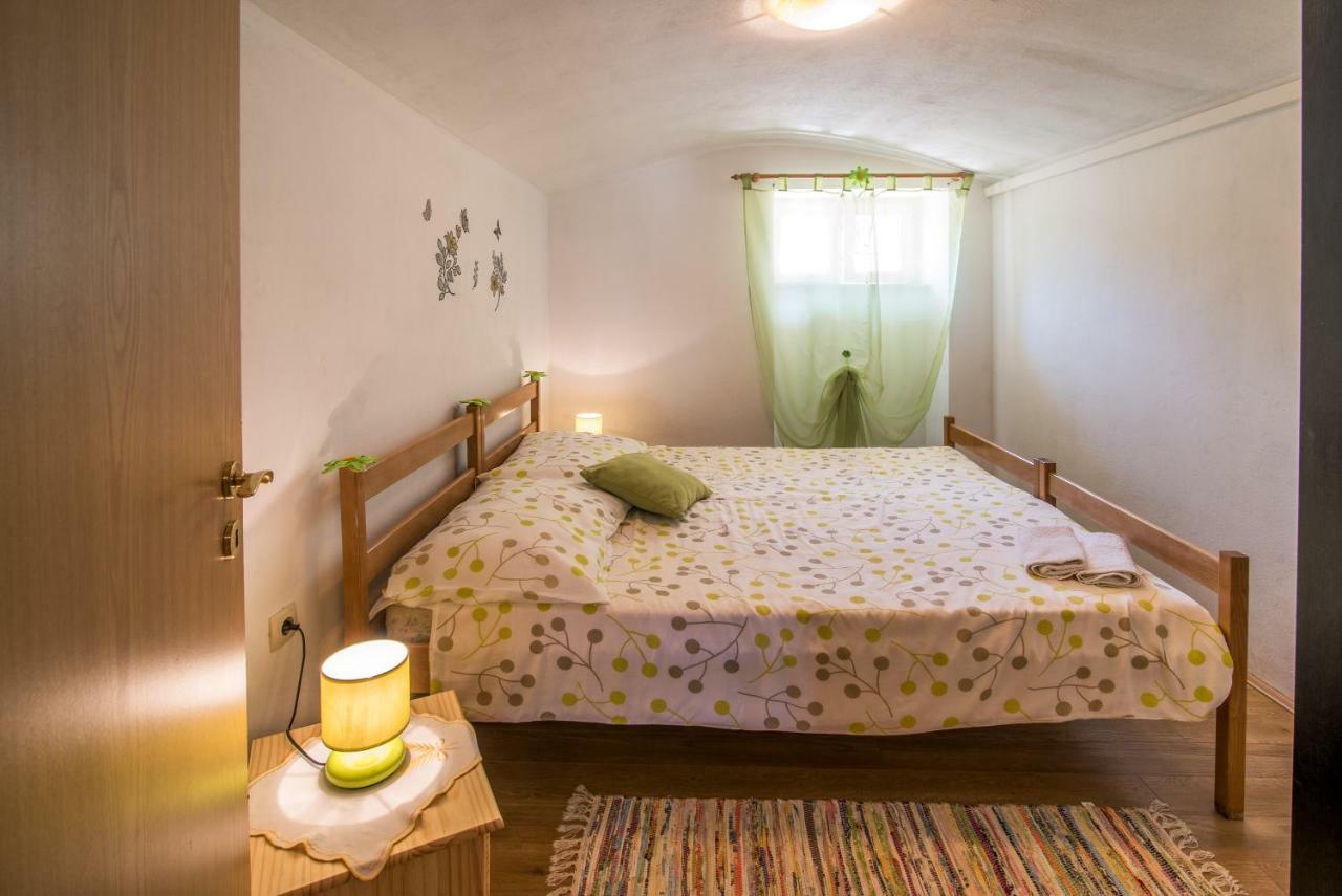 Apartmani Marija Malinska Extérieur photo