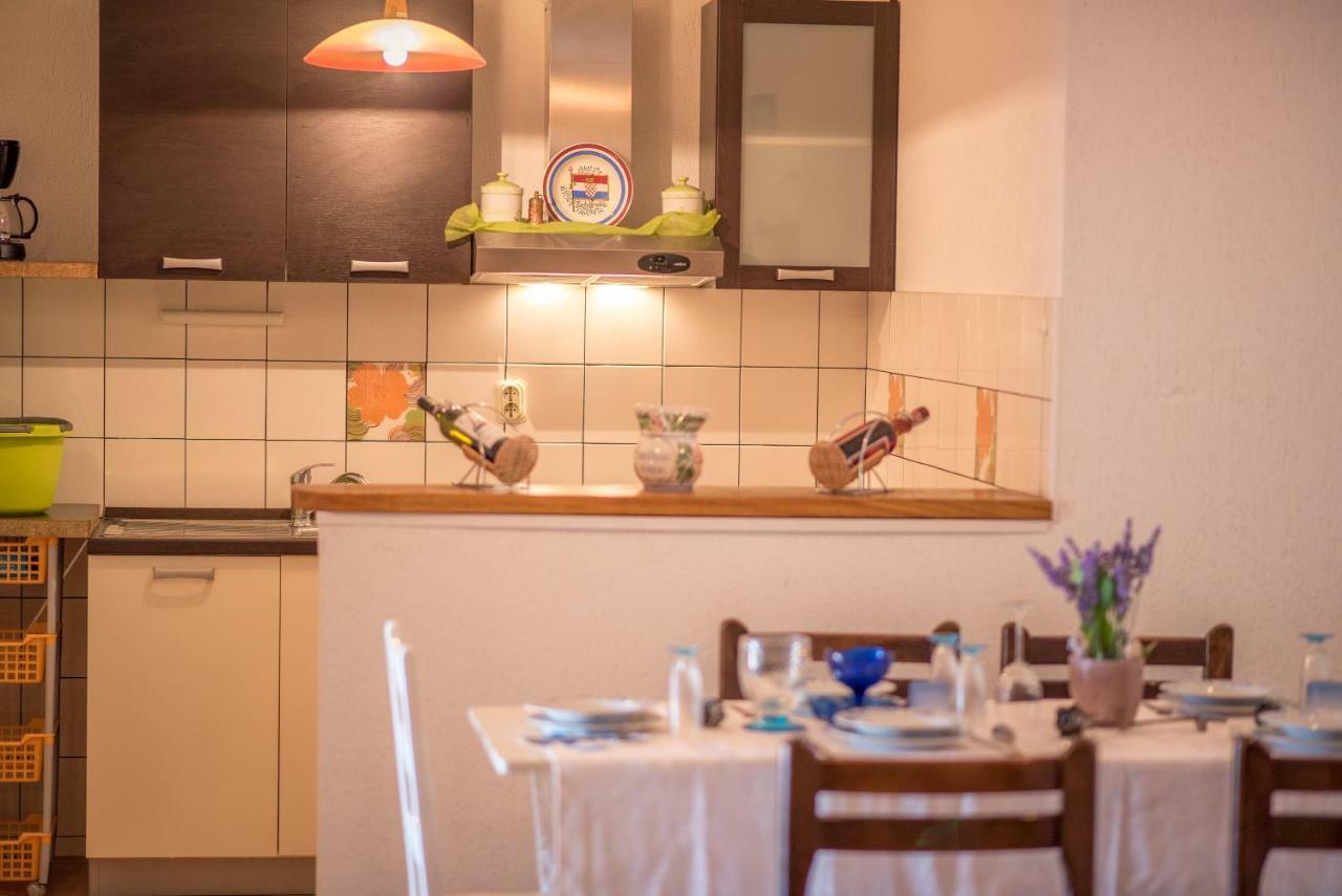 Apartmani Marija Malinska Extérieur photo
