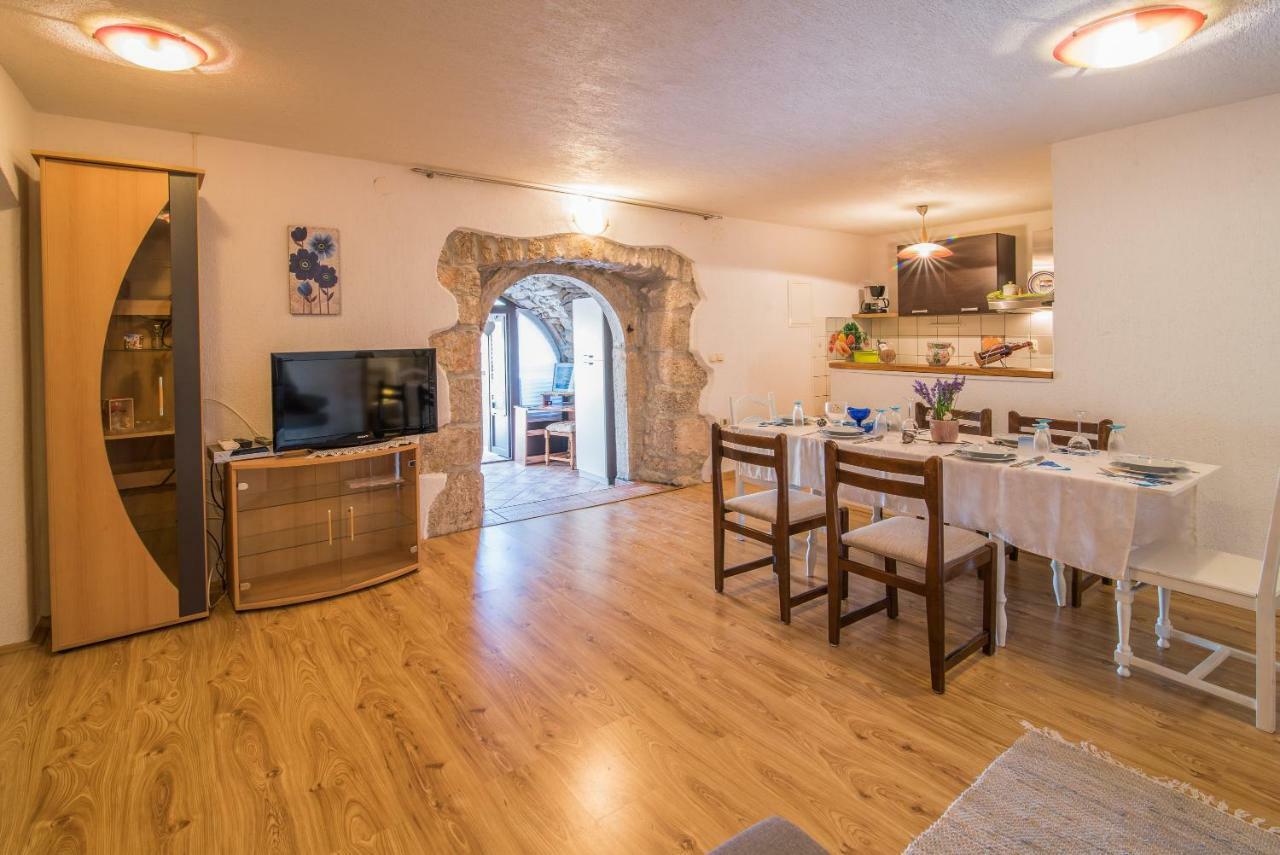 Apartmani Marija Malinska Extérieur photo